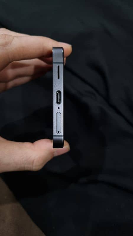 Samsung S24 - Imported - Almost New - Non PTA 2
