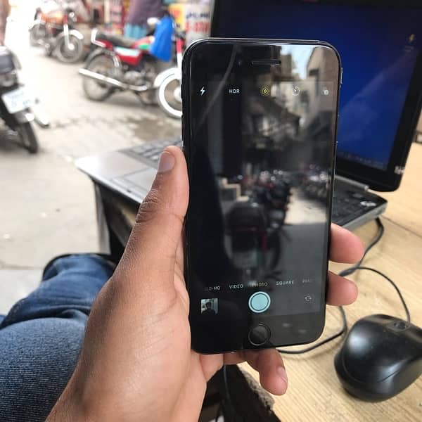 iPhone 7 128 GB none PTA battery Timing 4+ Hours 8