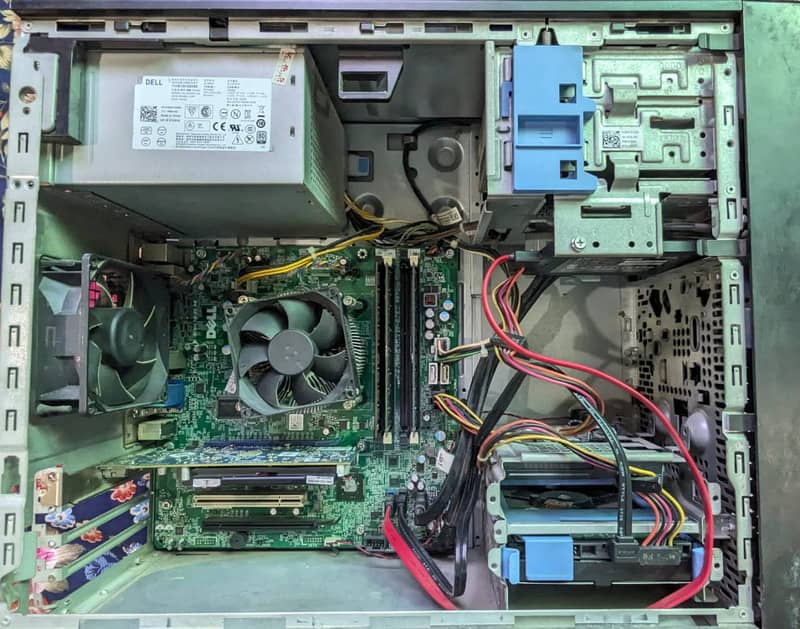 Intel Core i7-4790 + graphics card + 12 GB RAM 1