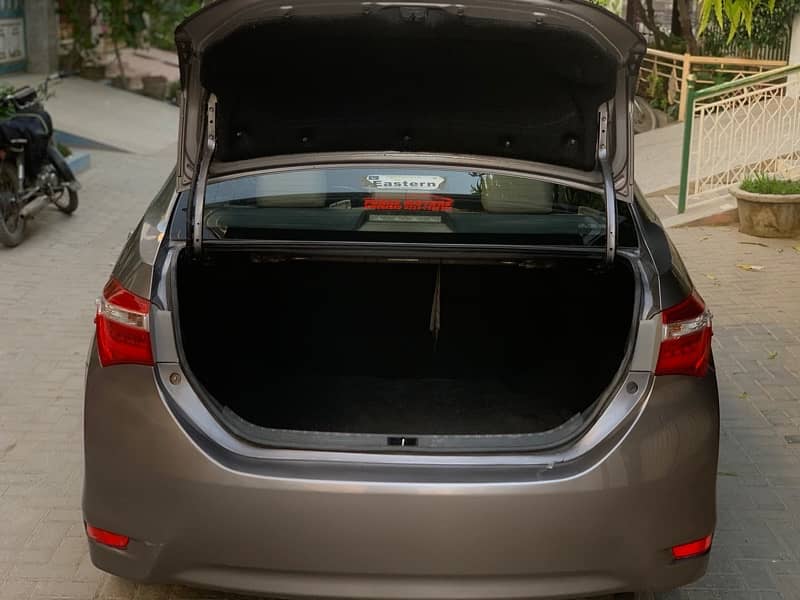 Toyota Corolla Altis Grande 1.8 2015 8