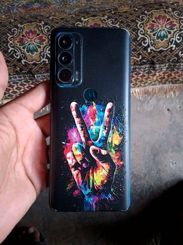 Motorola edge 2021 3