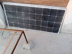 2 solar panels with stand