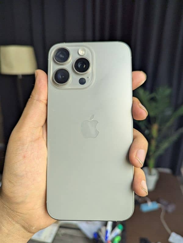 iPhone 15 Pro Max 256GB  – 96% Battery – Non PTA – LLA– 10/10 0