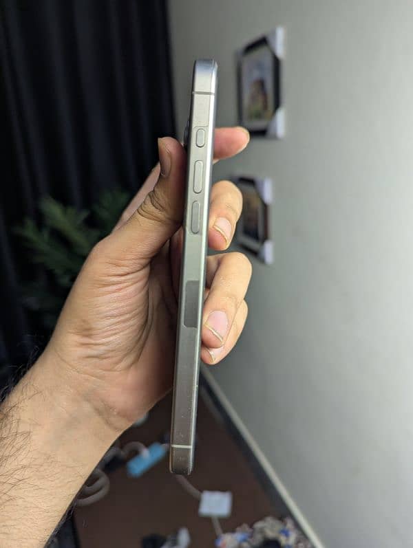 iPhone 15 Pro Max 256GB  – 96% Battery – Non PTA – LLA– 10/10 5