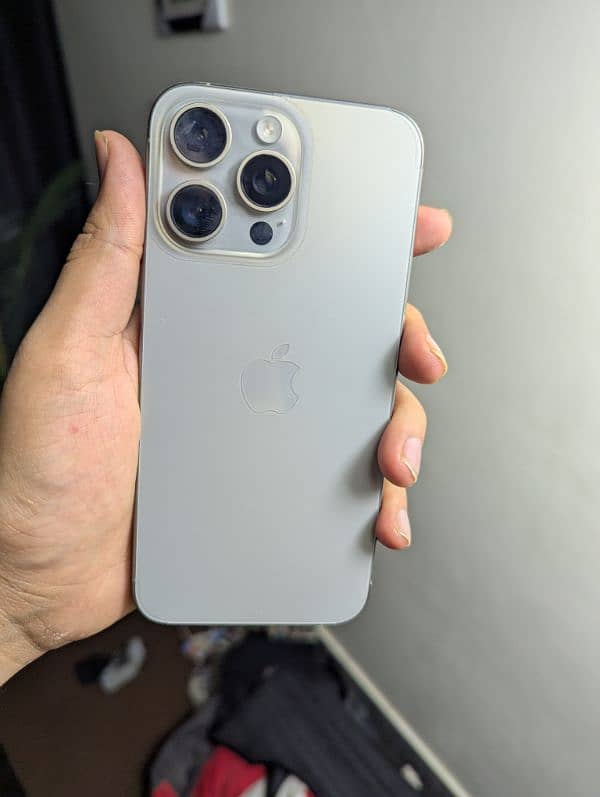 iPhone 15 Pro Max 256GB  – 96% Battery – Non PTA – LLA– 10/10 6
