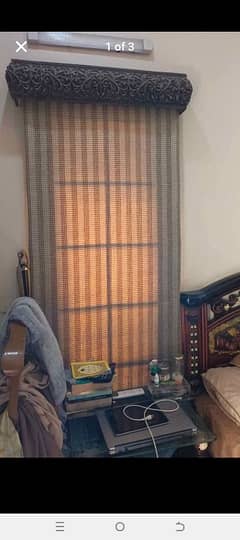 2 blinds and wooden carving used, good condition