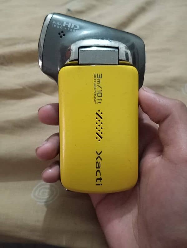 sanyo xacti 1