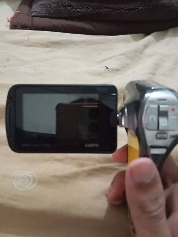 sanyo xacti 3