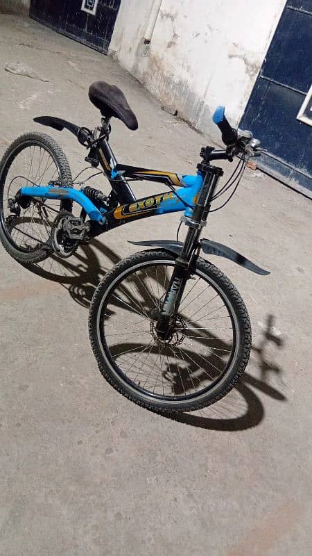 Mountain bicycle-26 inch-7 speed/gears with shock resistor spring 0