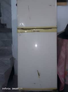 Dawlance fridge for sale