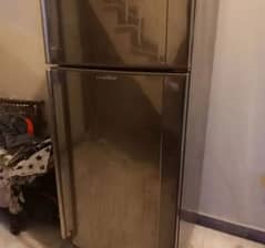 dawlance fridge medium size