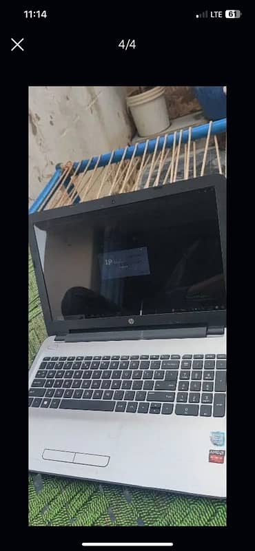 HP Laptop i5-6200U variant AMD Graphics card 2