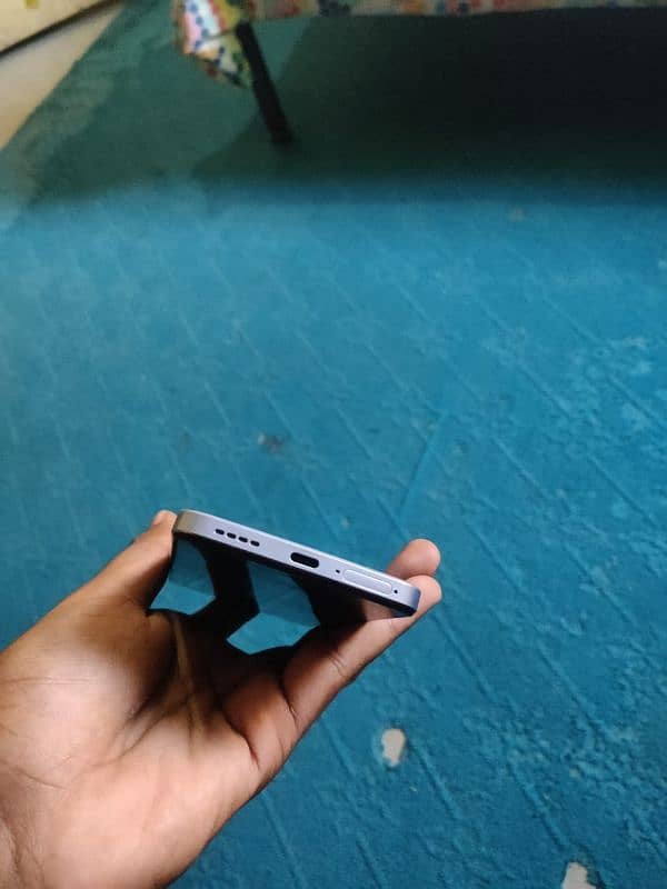 Realme 12 8+8/256 4