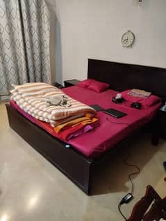 KING SIZE BED + MATTRESS + SIDE TABLES