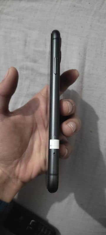 Iphone 11 FU | Urgent Sell | 3 month sim working 13