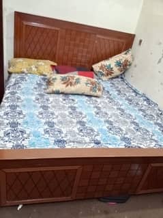 double bed king size only bed just 5 days used solid bna ha