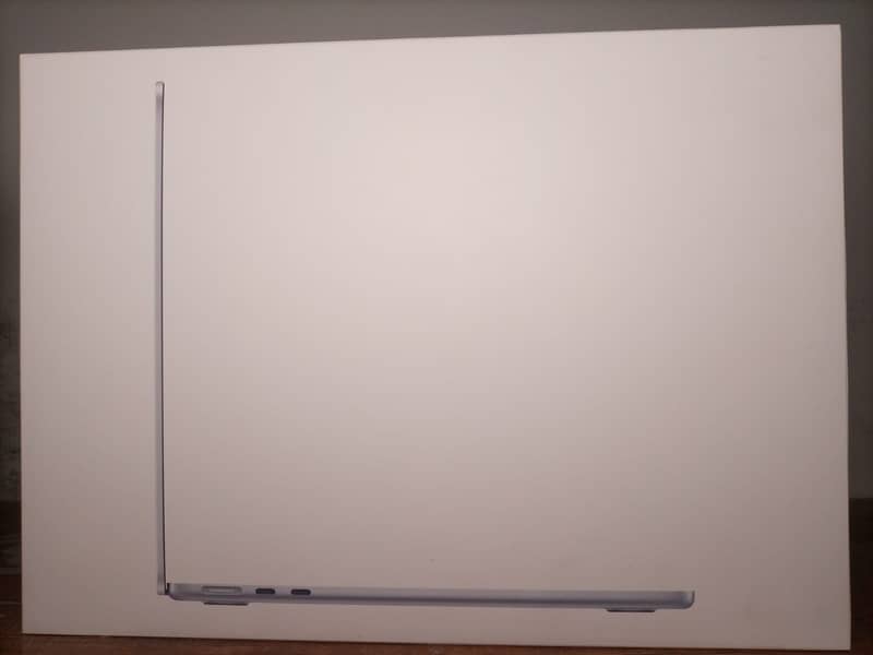 Macbook Air 2025 M4 13.6 inch 16/256/512  - SKYBLUE - NEW! - SEALD 0