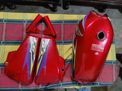 Honda 125 Genuine Fuel tank, Side guards and upper shock covers