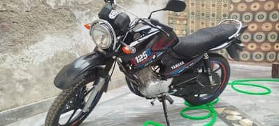 Yamaha ybr g Black