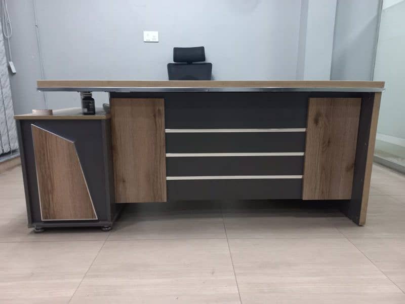 BIG Size Executive Table 0