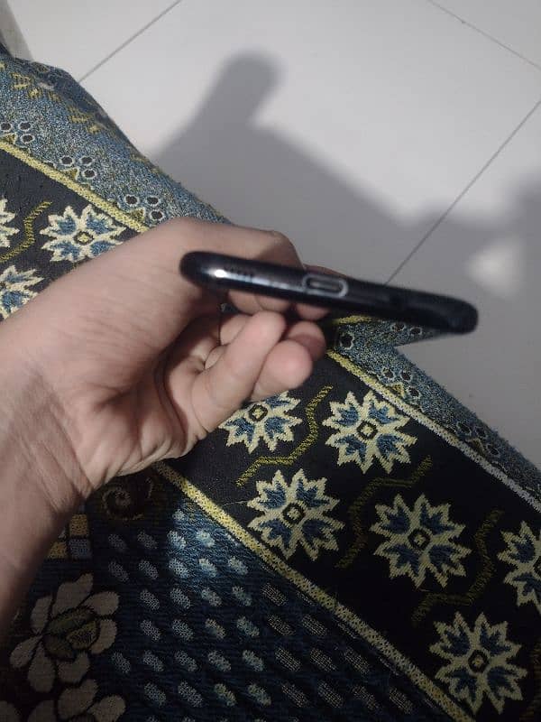 Samsung Galaxy S8 Plus for Sale – 4GB RAM | 64GB Storage 7