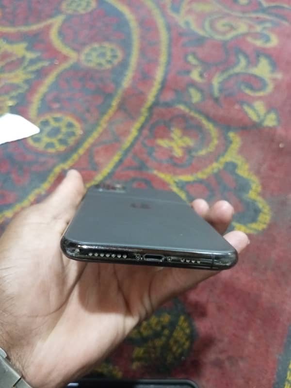 Iphone 11 pro max (256 gb) 5