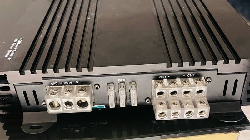 Orientech OT 800.4 4Ch Amplifier 2