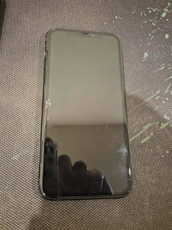 iPhone 11 Pro 64gb PTA Approved + Airpods Pro 3