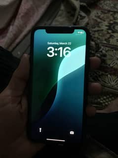 iPhone 11 brand new condition (read ad)