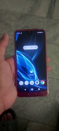 Aquos R2