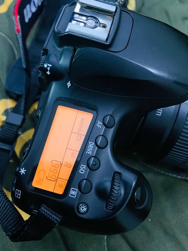 Canon EOS 60D DSLR Camera with 18-55mm Lens (SLIGHTLY USED) 8
