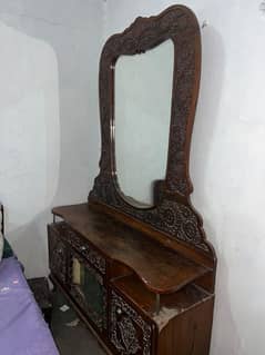 Chinyoti Style Dressing table