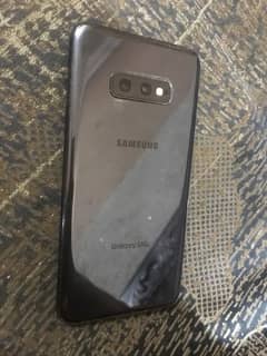 Samsung s10e