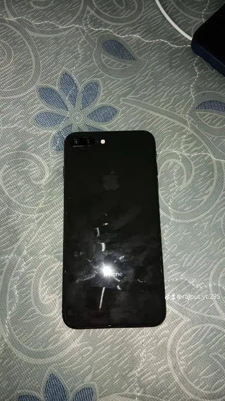 IPHONE 8 Plus 256GB PTA 5