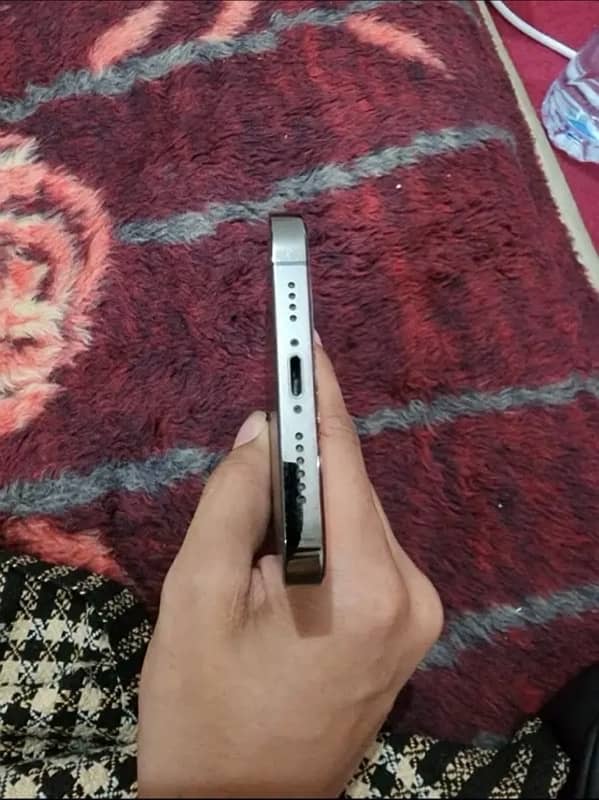 Iphone 12 pro max 2