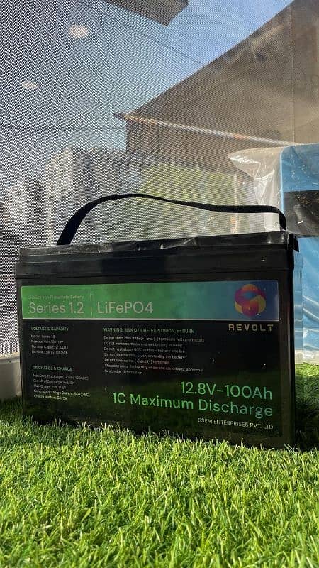 REVOLT 12.8V 100AH  LITHIUM LIFEPO4 BATTERY 3