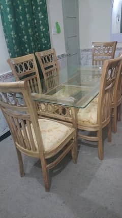 6 seater dining table.