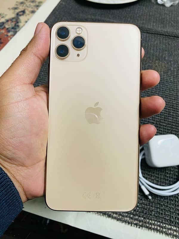 apple iphone 11 pro max 256gb full box pta approved urgent sale 3