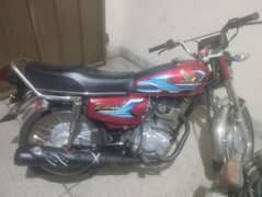 honda 125 2015 model . phone  number 03238156955