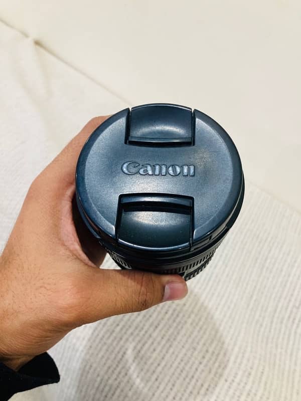 Canon 24-70mm F4L IS USM lense 7