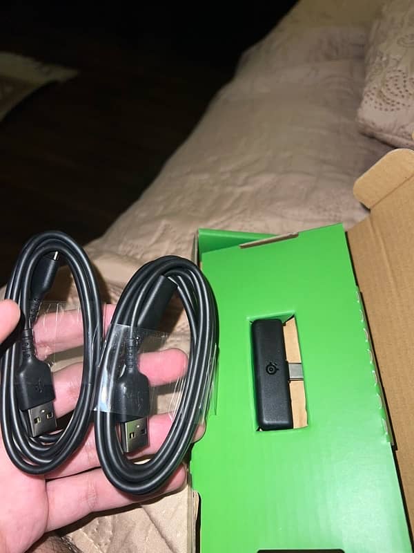 SteelSeries Arctis Nova 5X Wireless Gaming Headset 2
