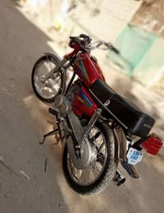 Honda 125 CG motorcycle call number03193933468