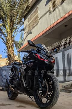 heavy bike Kawasaki ninja replica 400cc