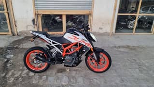 Ktm Duke 200 390