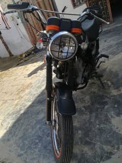 Suzuki GS150 . . . .