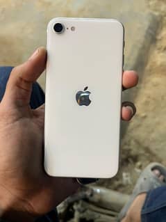 selling my iPhone se2020 factory unlock 64