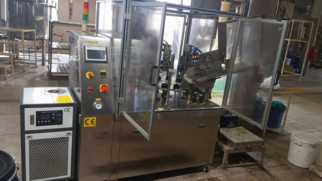 Automatic Soft Tube Liquid /Paste Filling, Sealing, & Cutting machine 3