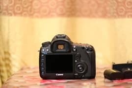 Canon 5D mark III wait 3 betrys and charger