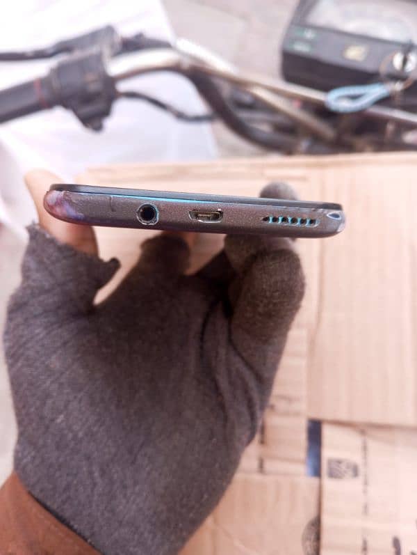 Infinix smart6 4
