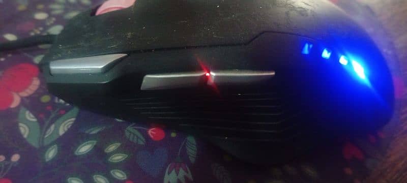 Branded Mechanical Back Lit Gaming Mouse 0